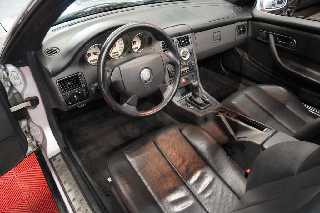 Mercedes-Benz SLK 200