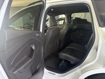Ford Kuga - 11