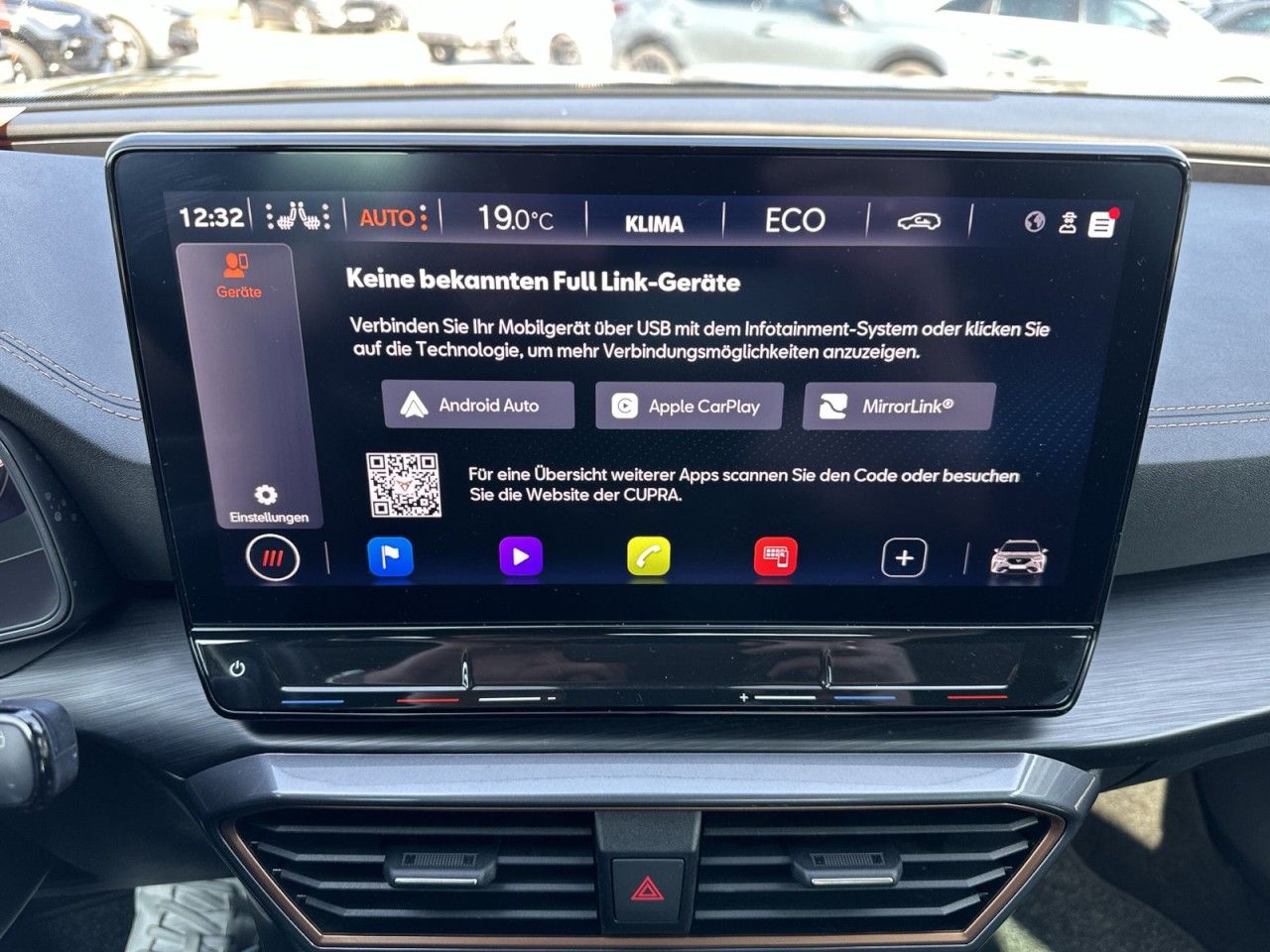 Fahrzeugabbildung CUPRA Formentor VZ 1.4 e-Hybrid 245 PS DSG - mit KI generiert/bearbeitet