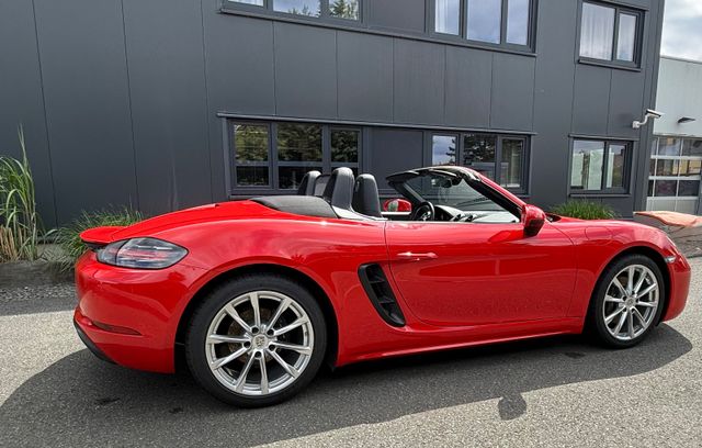 PORSCHE Boxster