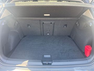 Volkswagen Golf - 6