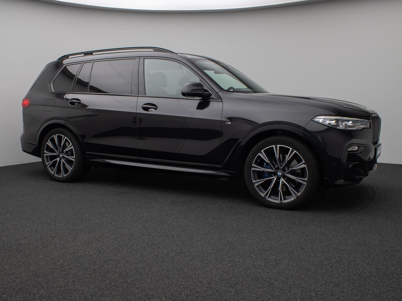 Fahrzeugabbildung BMW X7 xD40d M Sport 360°HUD DAB H/K SoftCl DisplKey