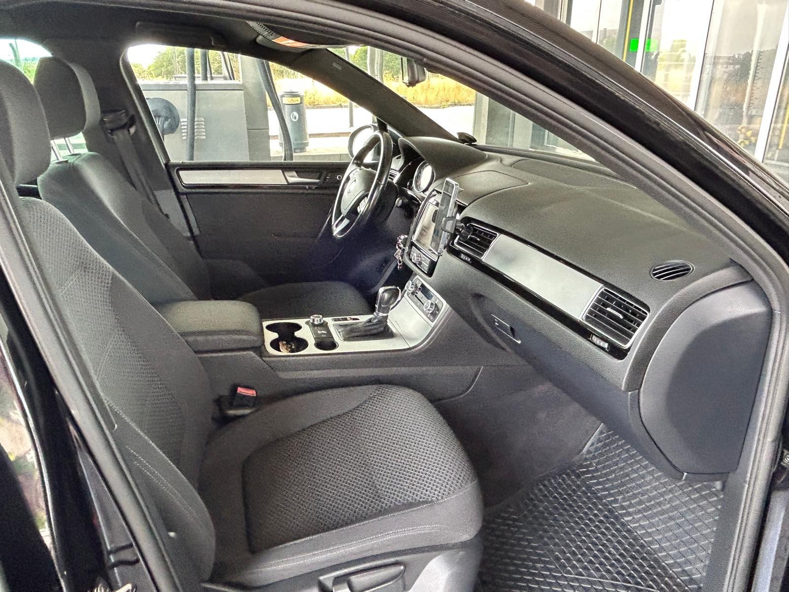 Volkswagen Touareg V6 TDI 240ch - 2 ème main - Attelage - Carnet entretien - Freins & pneus neufs