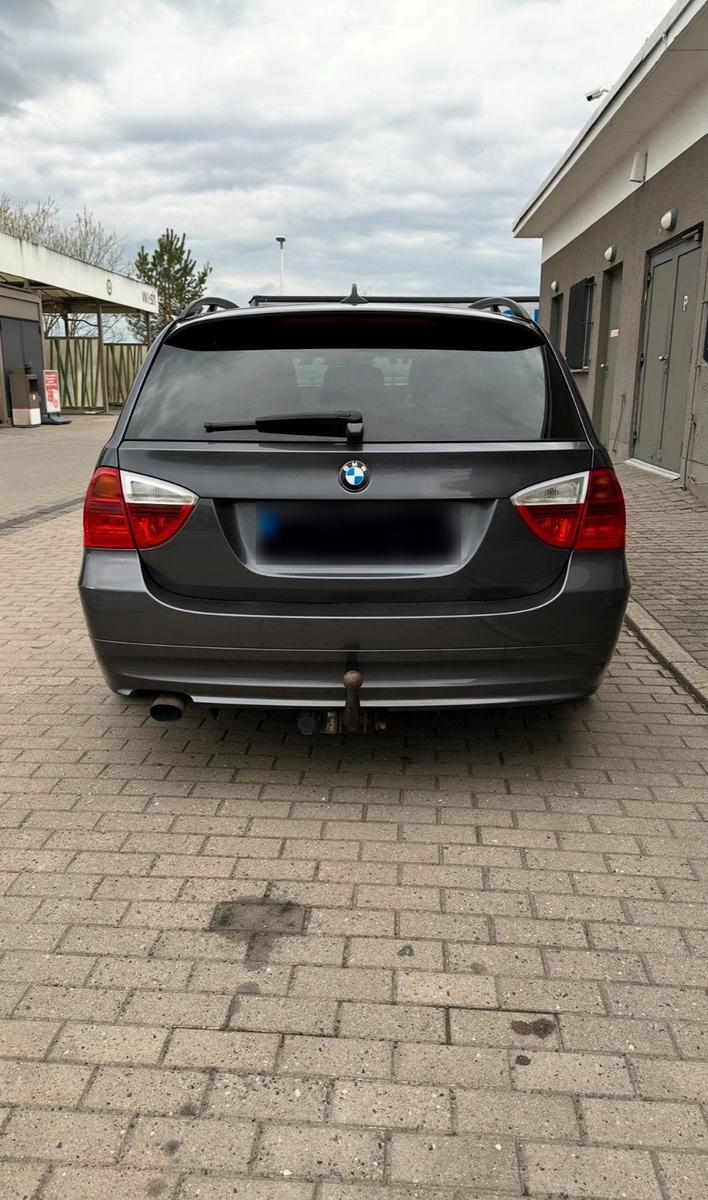 BMW 320 2006 — photo 7