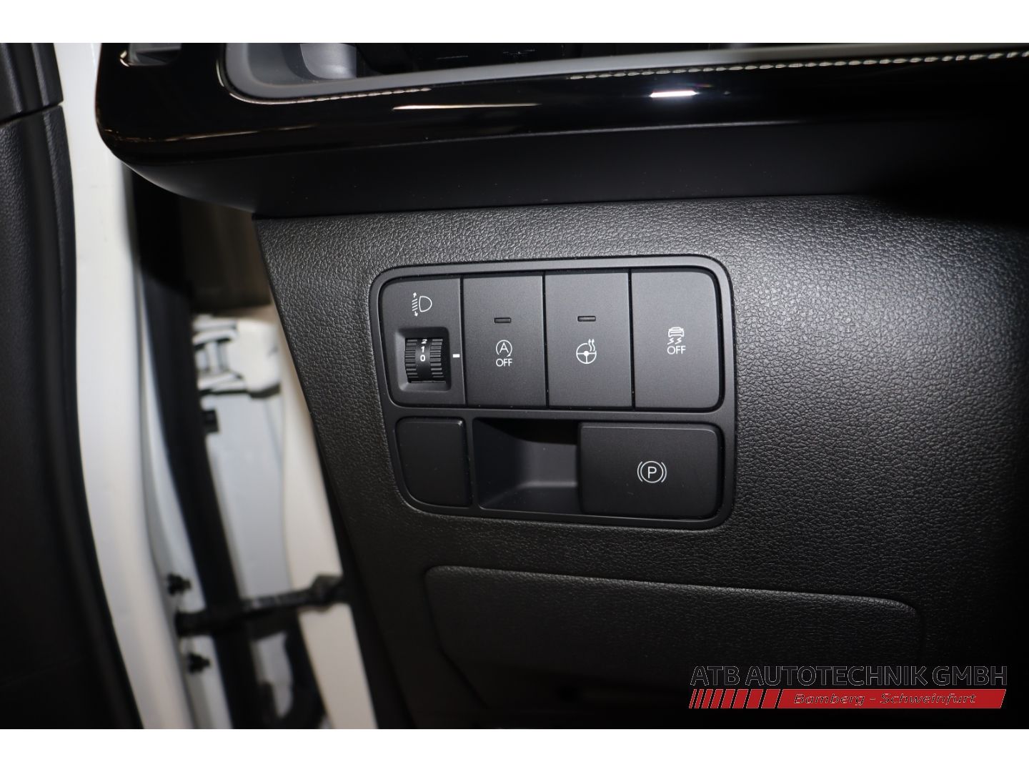 Fahrzeugabbildung Hyundai STARIA Prime 2WD 2.2 CRDi Park-Paket Navi Bose K