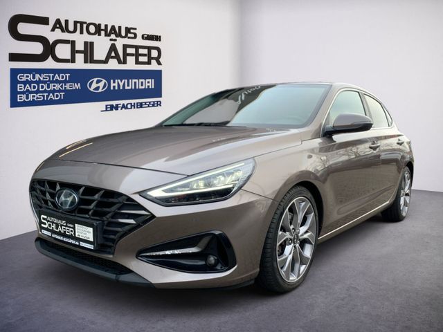 Hyundai i30 Fastback 7-DCT 1.6 CRDi Prime Mild-Hybrid ne