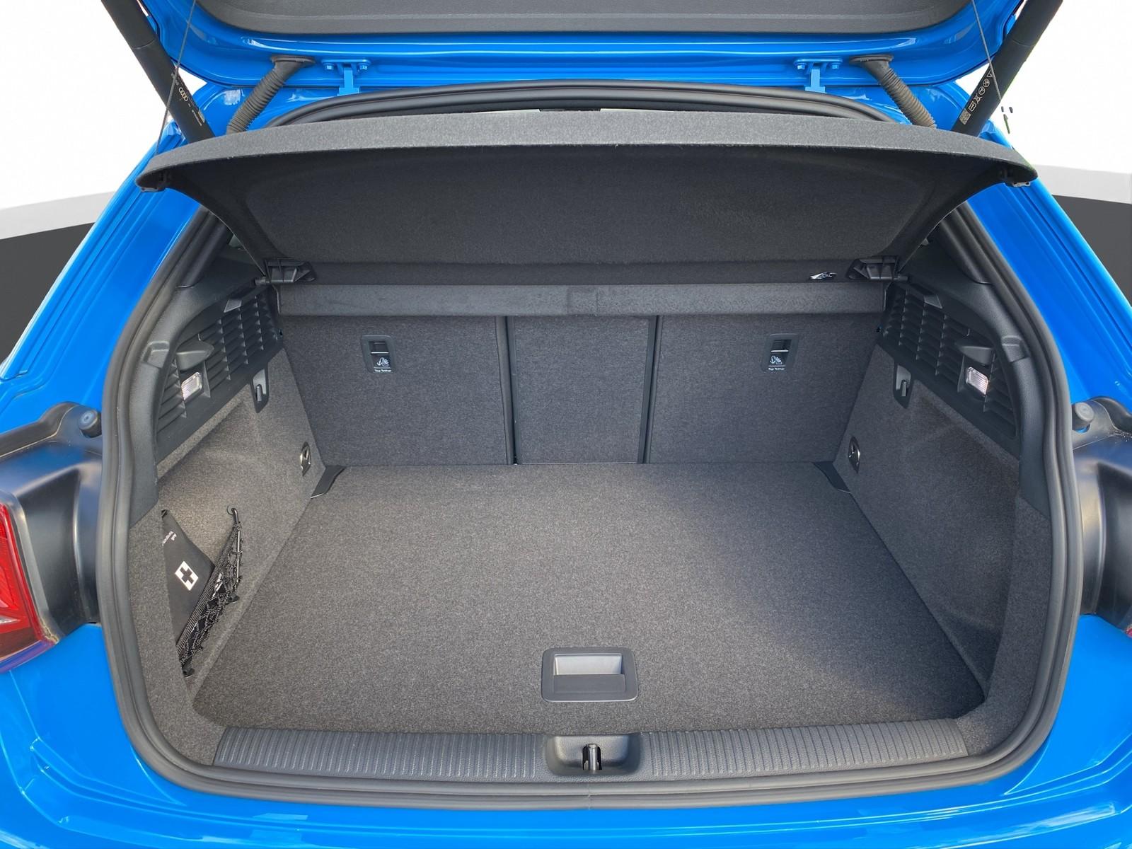 Audi Q2 35 TFSI S-LINE +PANO+GRA+AHK