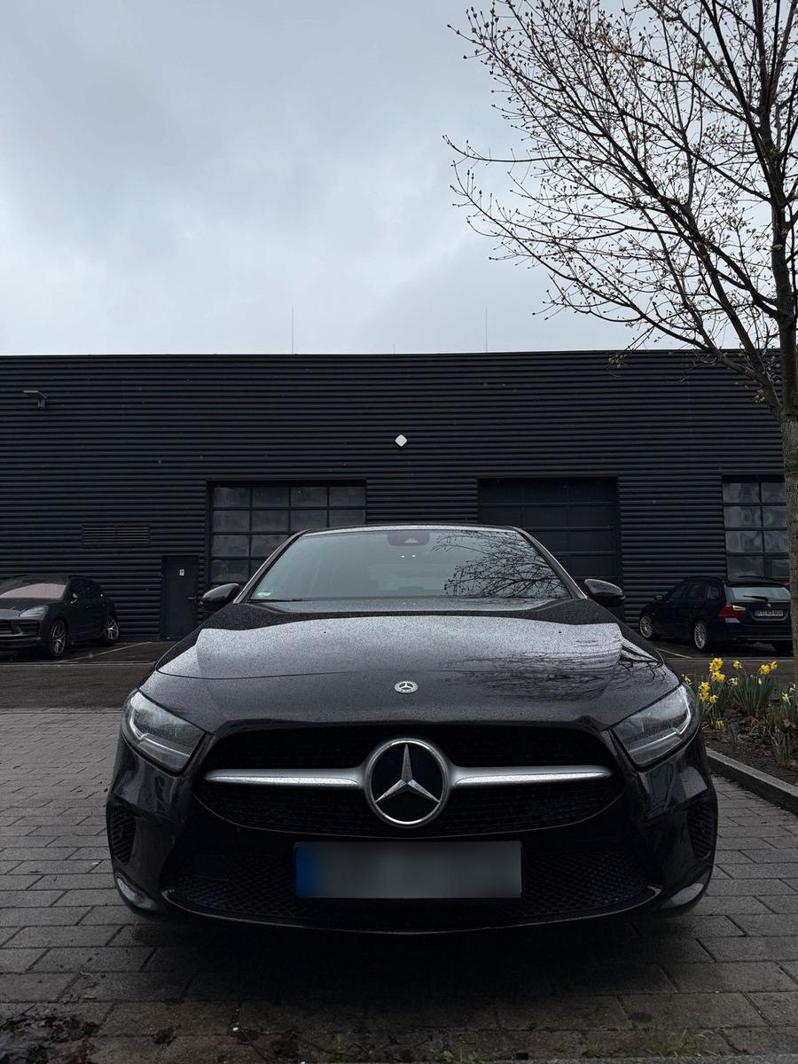 Mercedes-Benz A 180