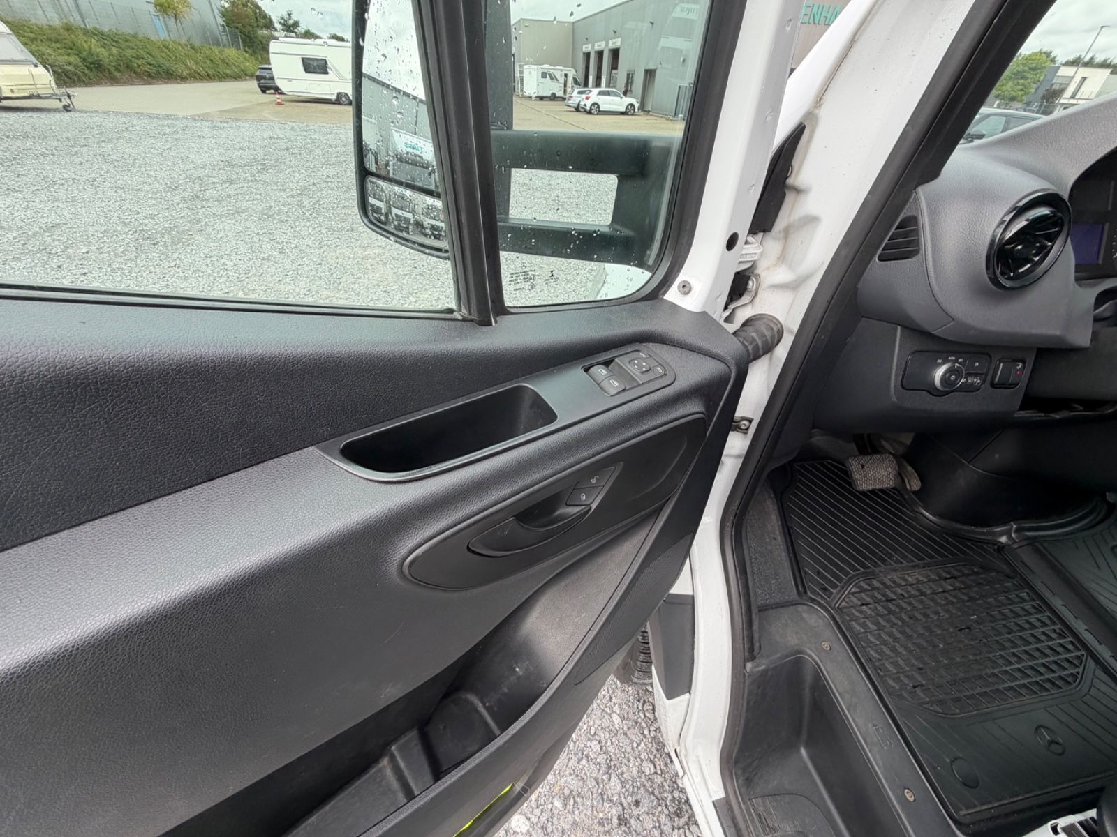 Fahrzeugabbildung Mercedes-Benz Sprinter III 316 CDI Koffer LBW