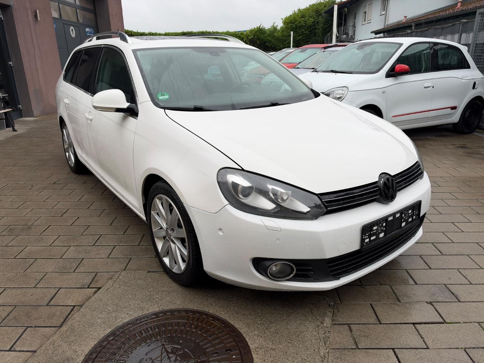 Volkswagen Golf 2010 — rear view