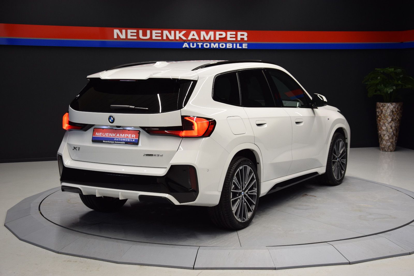 Fahrzeugabbildung BMW X1 23d xDrive M Sport Pro HuD AHK 360°NP:71.870€