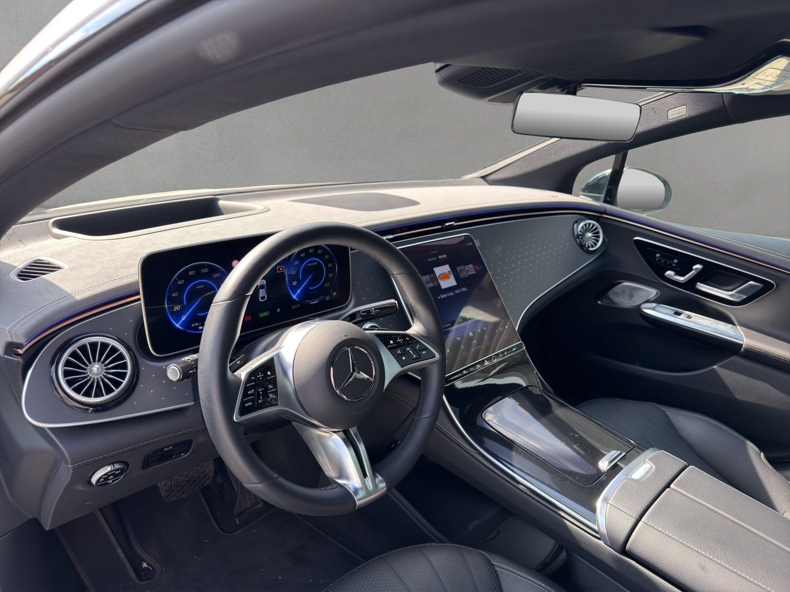 Fahrzeugabbildung Mercedes-Benz EQE350 AMG Prem+ AIRMATIC Sitzklima HAL Memo HUD