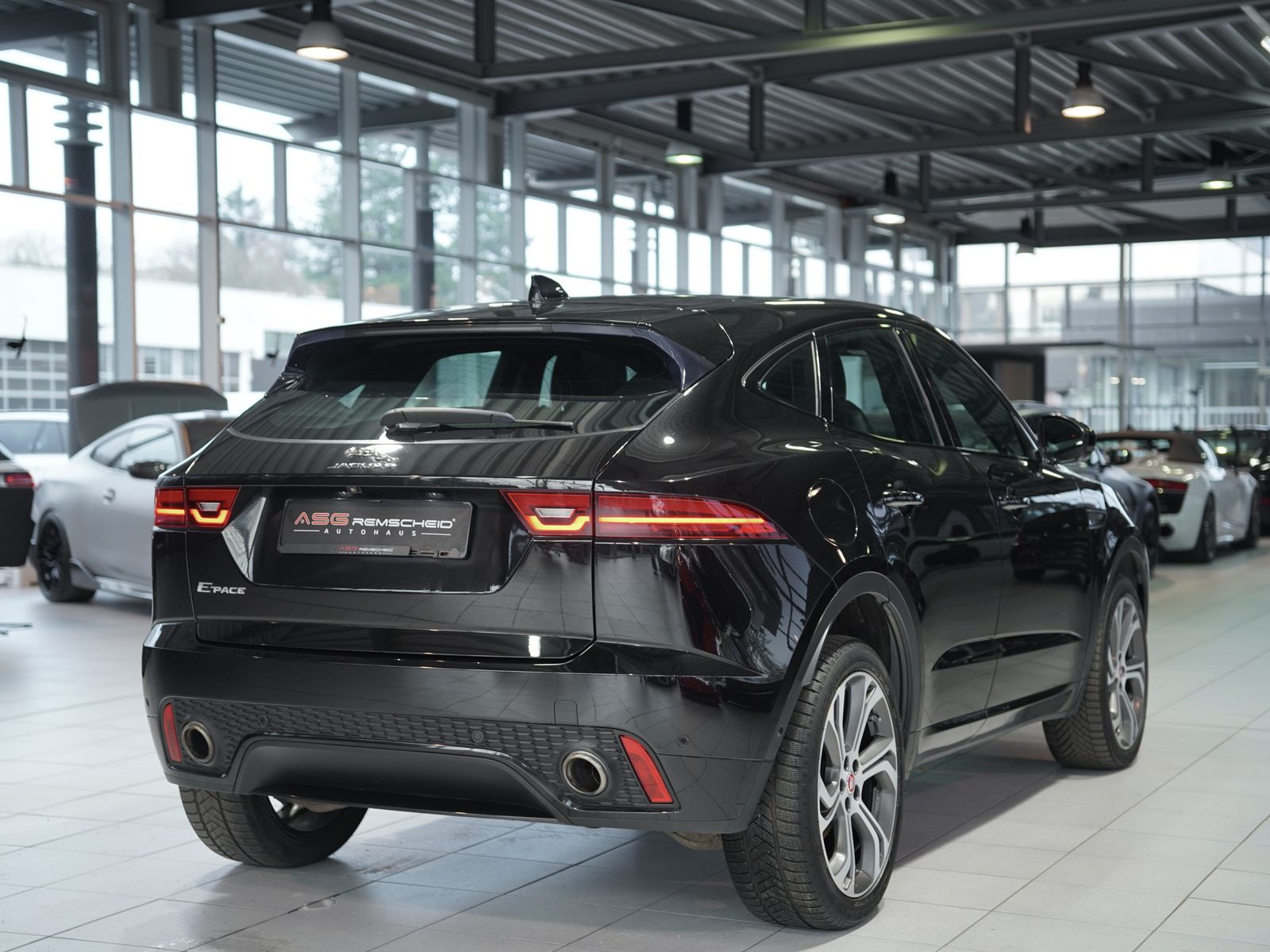 Jaguar E Pace