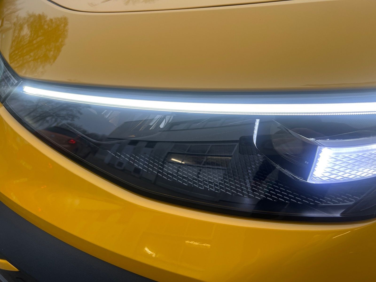 Volkswagen T-Roc 1.5 l eTSI DSG Style HeadUp Panodach foto 4