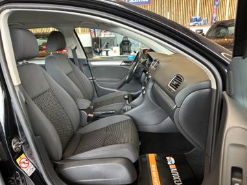 Volkswagen Golf VI*SERVICE 426*TÜV 127*2-HAND*2-ZONEN*