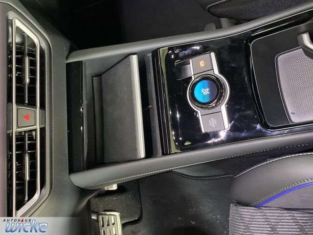 Tiguan 1.5 eTSI DSG R-Line NAVI KLIMA HARMAN