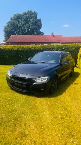 BMW 330d xDrive Touring M Sport Shadow Line Navi Pro