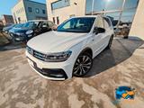 Volkswagen Tiguan 2.0 tdi R-LINE 150cv dsg - Volkswagen Tiguan mit Diesel-Antrieb: Limousine, Automatik