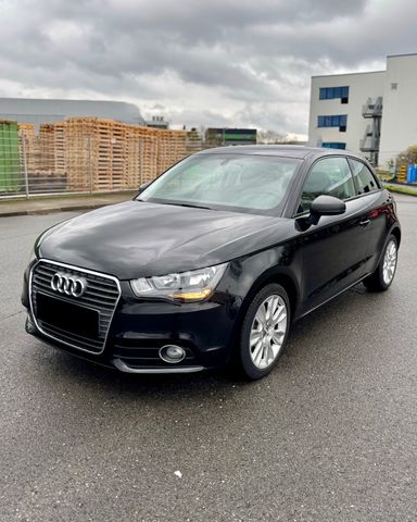 Audi A1 1.2 TFSI Navigation, Sommer+Winterreifen! TOP