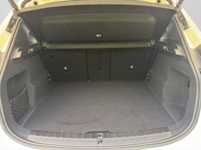 Fahrzeugabbildung BMW 218i Active Tourer M Sport Kamera+Pano+H&K+ACC