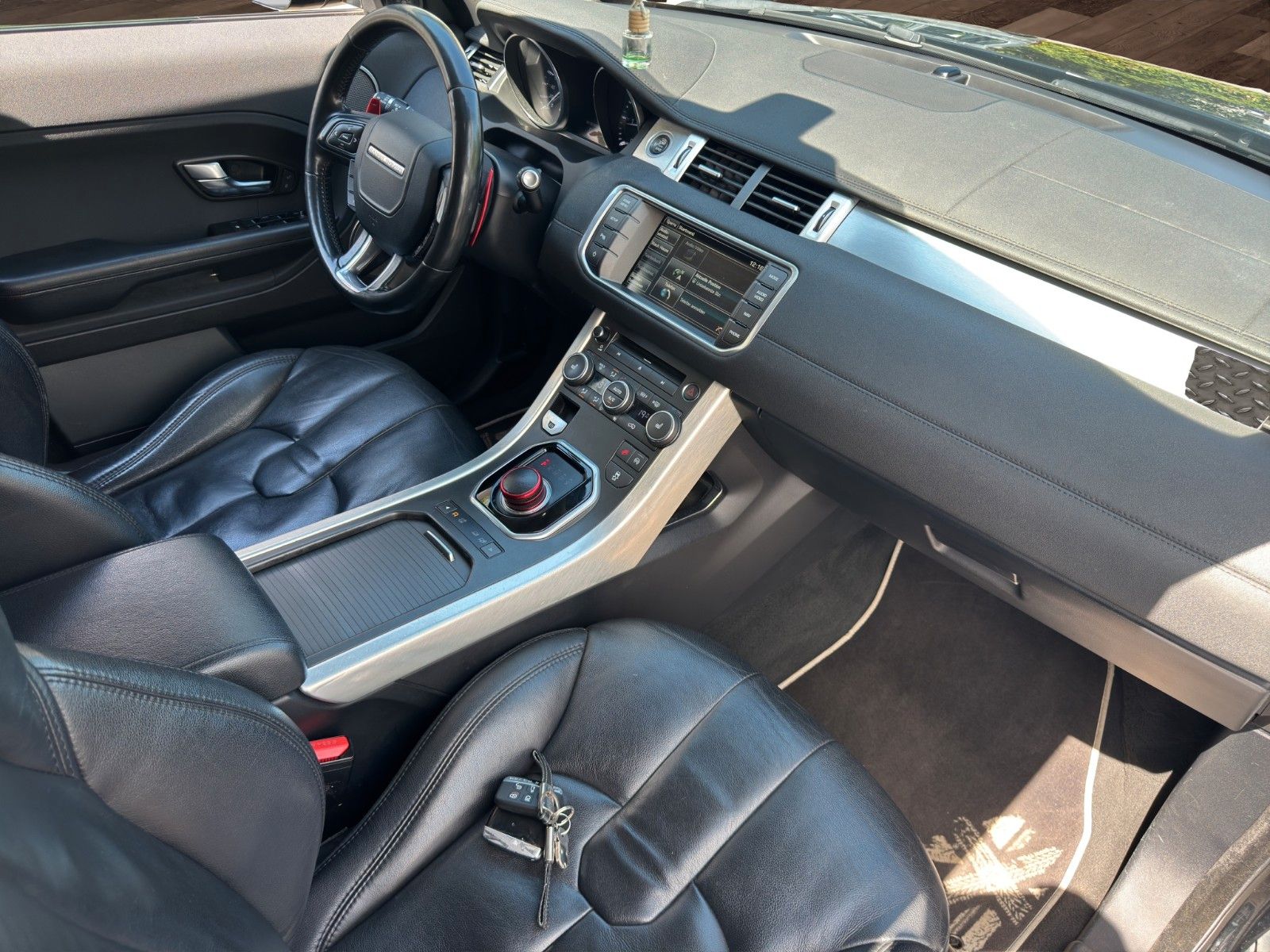 Fahrzeugabbildung Land Rover Range Rover Evoque Britain Automatik/Leder/Navi/