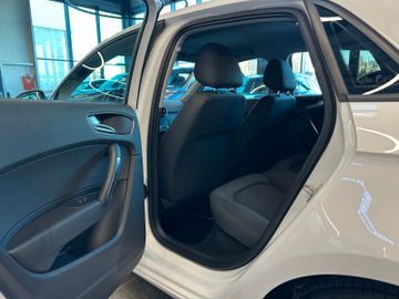 Audi A1 Sportback basis *Klima*SHZ*PDC*EURO 6*CD*