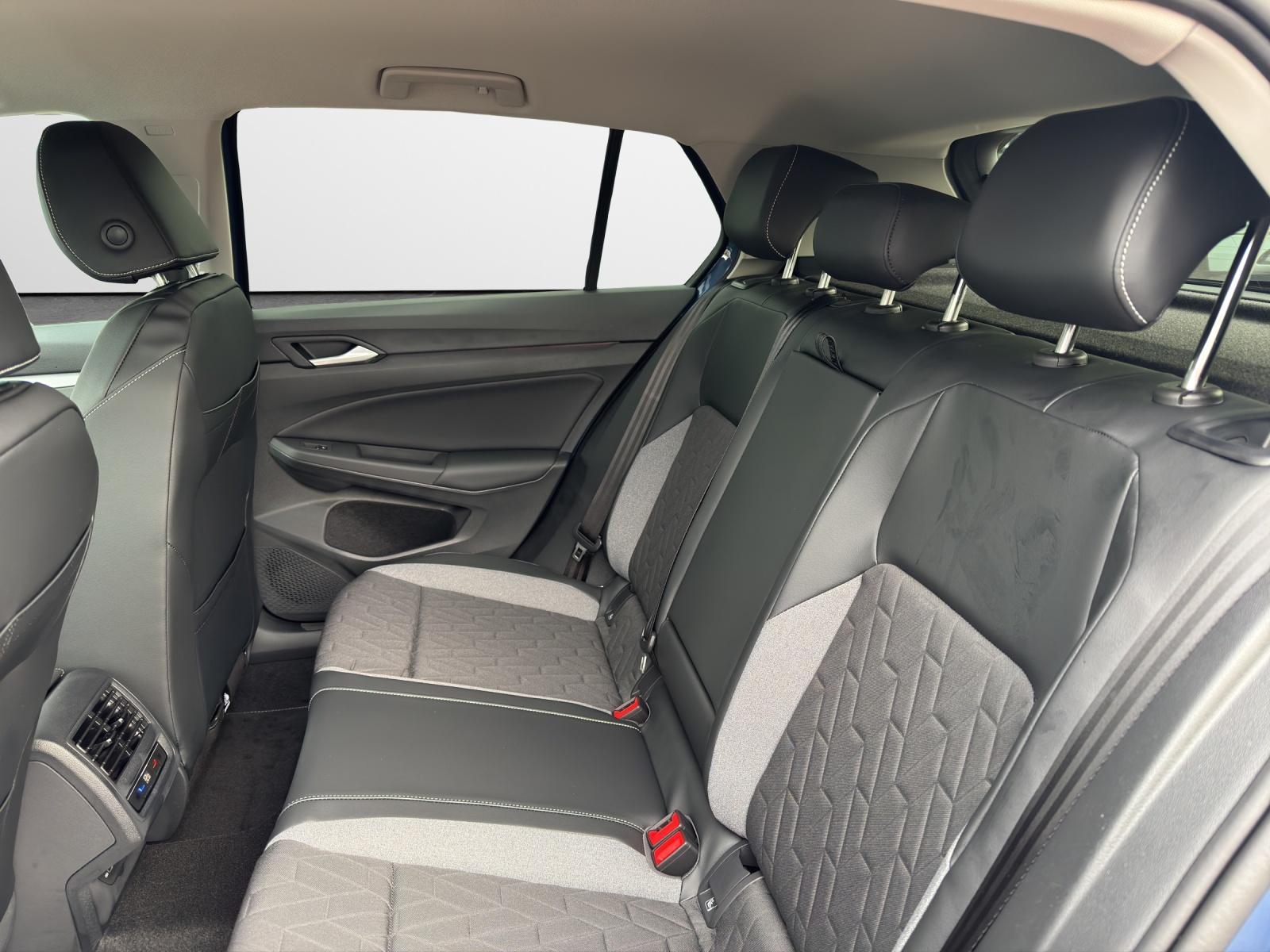 Volkswagen Golf 1.5 eTSI DSG Energy AHK LED Kamera PDC LM, миниатюра 12