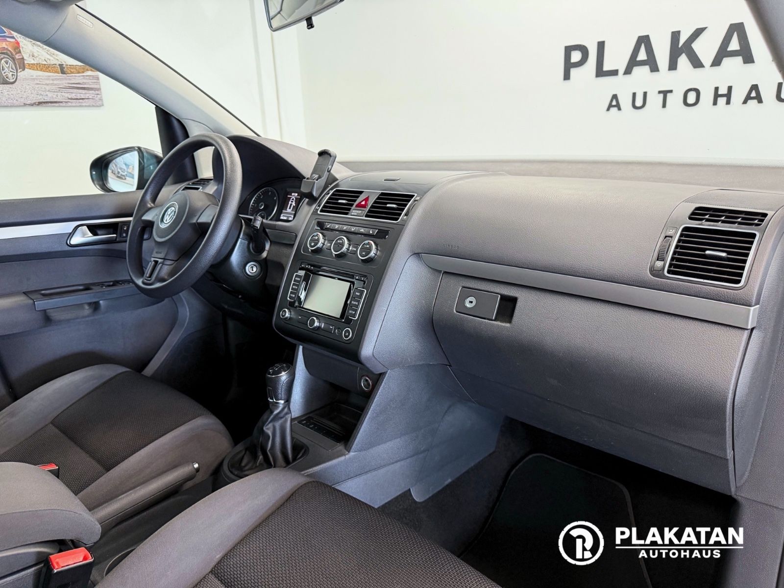 Fahrzeugabbildung Volkswagen Touran Zahnriemen Neu, Parksensoren, TÜV Neu,