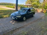 Opel Omega B Caravan 2.0l 16V - Opel Omega mit Benzin-Antrieb: Kombi, 2.0
