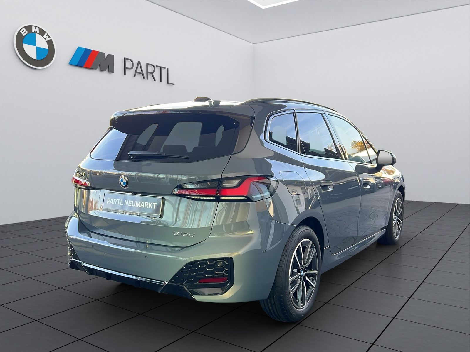 BMW 218d ActiveTourer M-Sport LED ACC 360° Massage foto 4