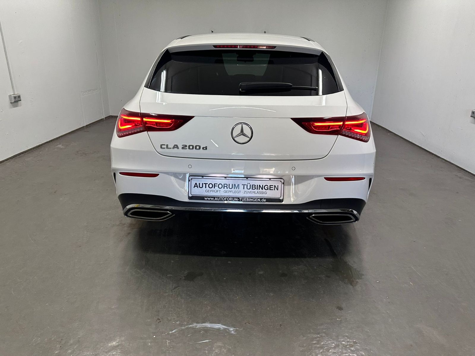 Fahrzeugabbildung Mercedes-Benz CLA 200 SB *AMG-LINE*NAVI*PANORAMA*SH*