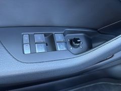 Fahrzeugabbildung Audi A6 Avant 40TDI quattr S LINE AHK 360 VIRTUAL B&O