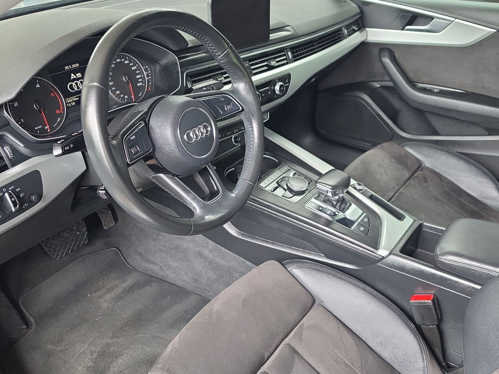 Fahrzeugabbildung Audi A5 Sportback basis NAVI PDC