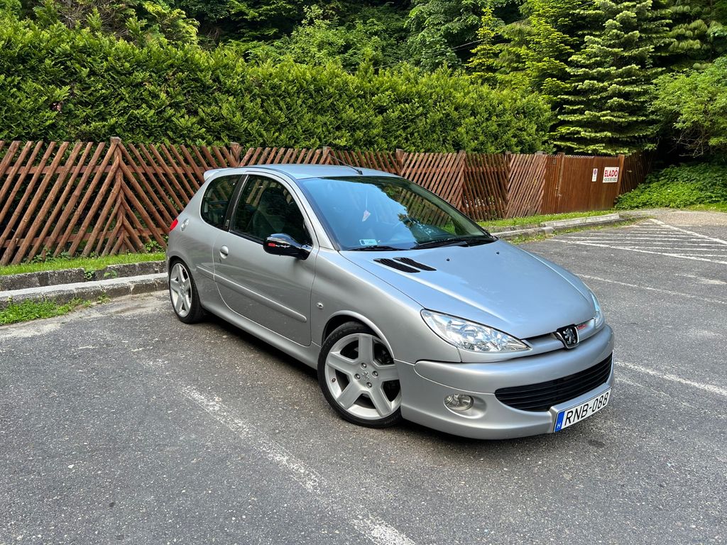 Peugeot 206
