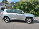 Toyota RAV 4 2.2-l-D-CAT 4x4  - Toyota RAV 4: D Cat