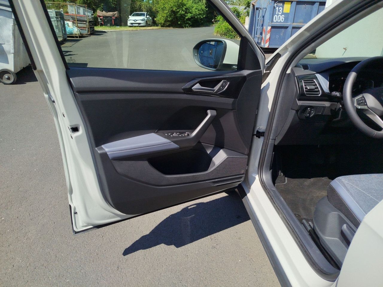 Fahrzeugabbildung Volkswagen T-Cross Style 1.5 l TSI ACT OPF 110 kW (150 PS)