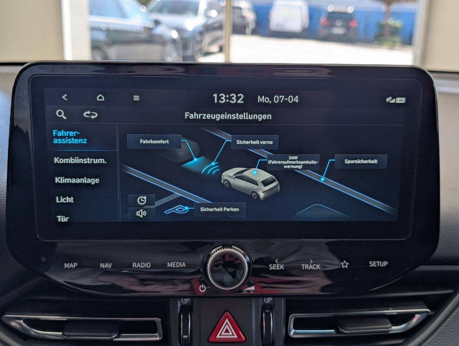 Fahrzeugabbildung Hyundai i30 N Line Mild-Hybrid KAM TEMP LED PANO CARPLAY