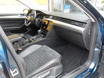 Volkswagen Passat Variant - 11