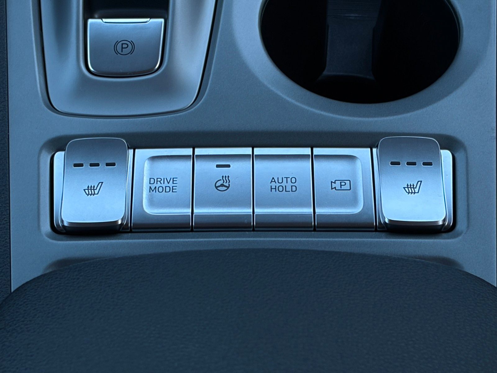 Fahrzeugabbildung Hyundai KONA E Trend SHZ LHZ ACC LKA LFA KRELL CarPlay