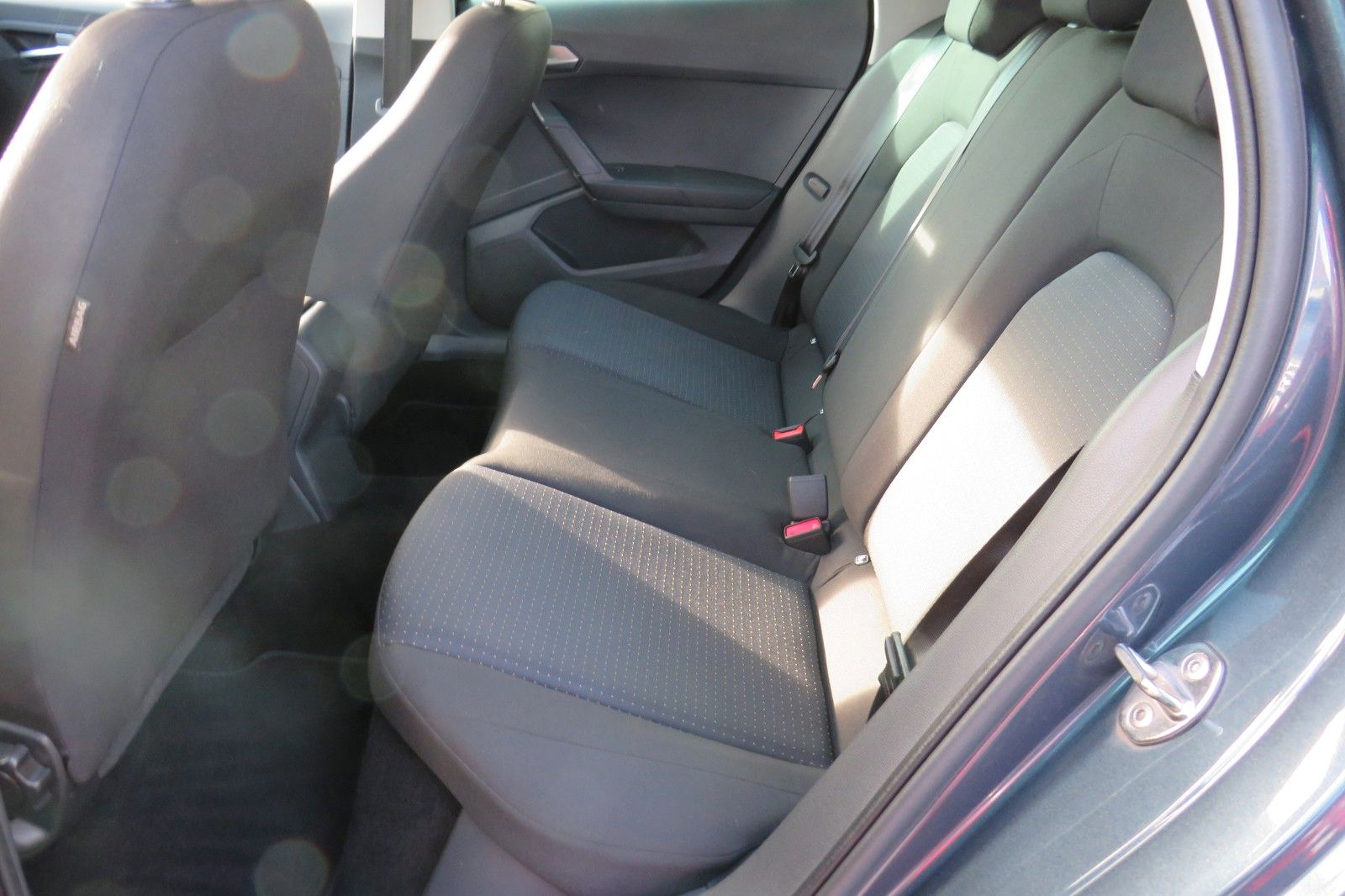 Fahrzeugabbildung SEAT Arona Style DSG GRA KAMERA SITZH. PDC APP-CON 1H