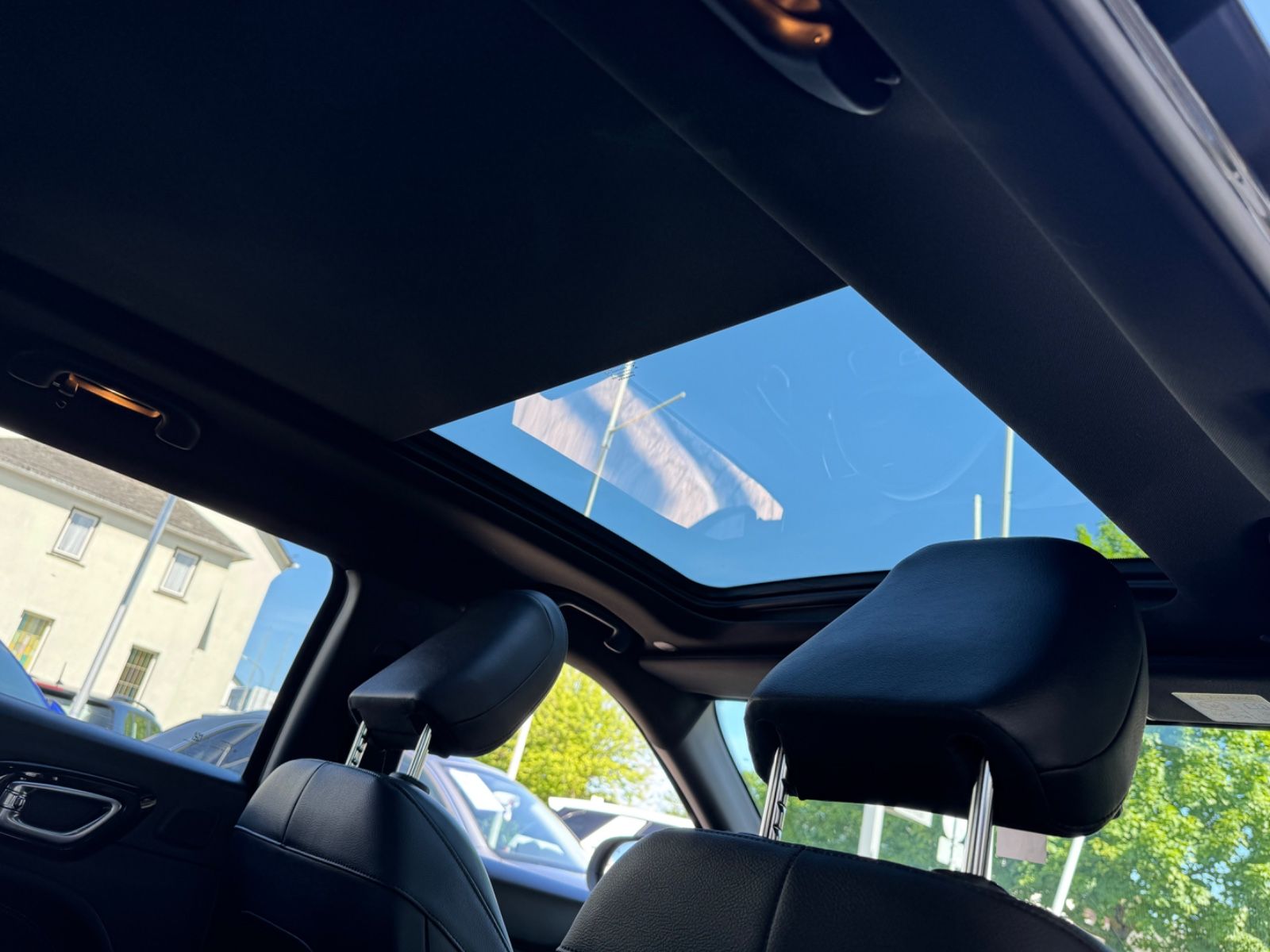 Fahrzeugabbildung Jeep Compass S Plug-In Hybrid 4WD/360°Cam/Leder/Pano/