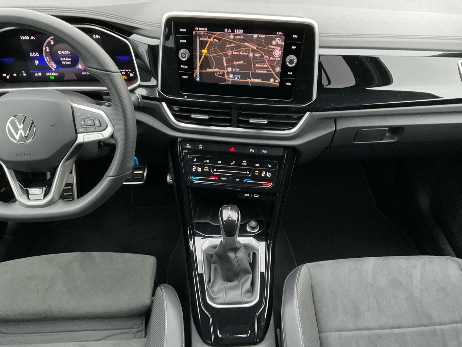 Volkswagen T-Roc - Bild 11