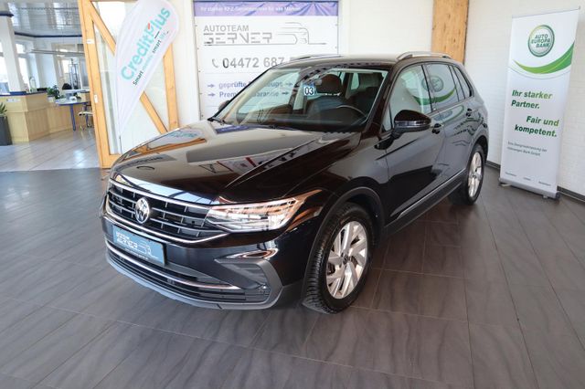 Volkswagen Tiguan 1.5 TSI ACTIVE LED*NAVI*APPLE CAR+KAMERA