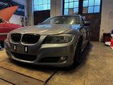 BMW e90 330d - BMW 330: 330d E90