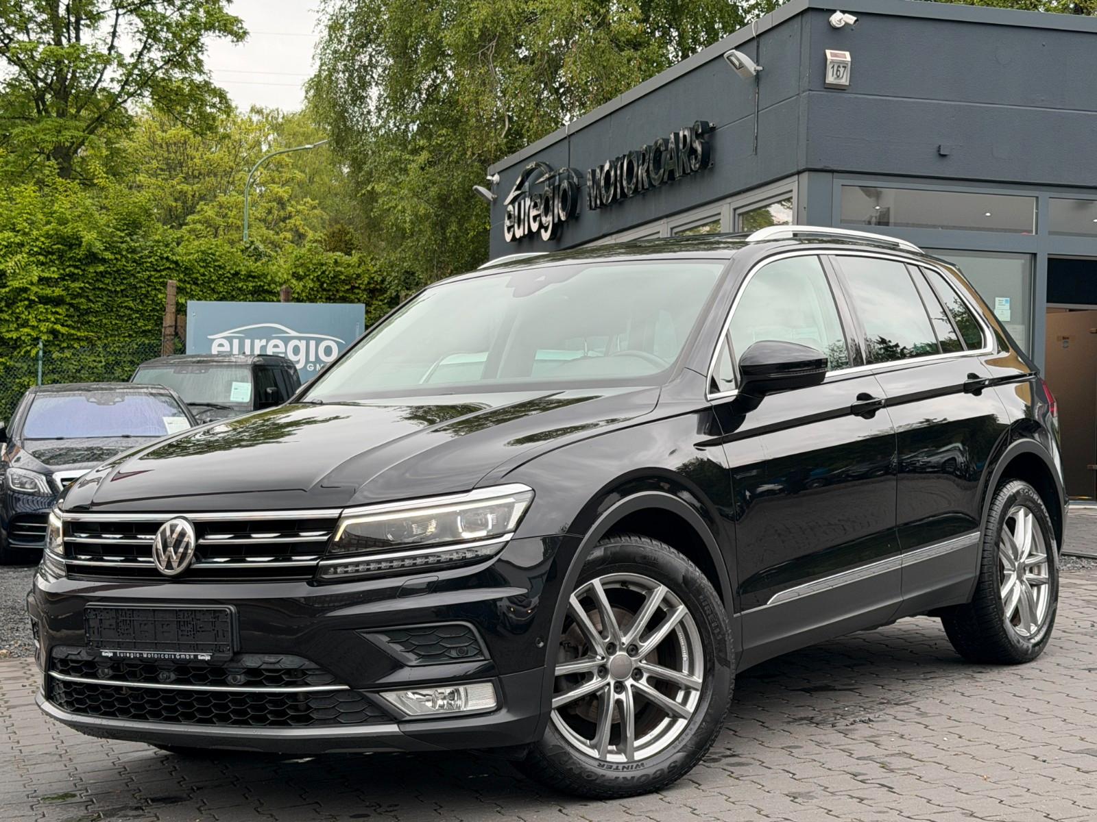 Volkswagen Tiguan Highline Aut. 1 Hand - LED - Panorama ///