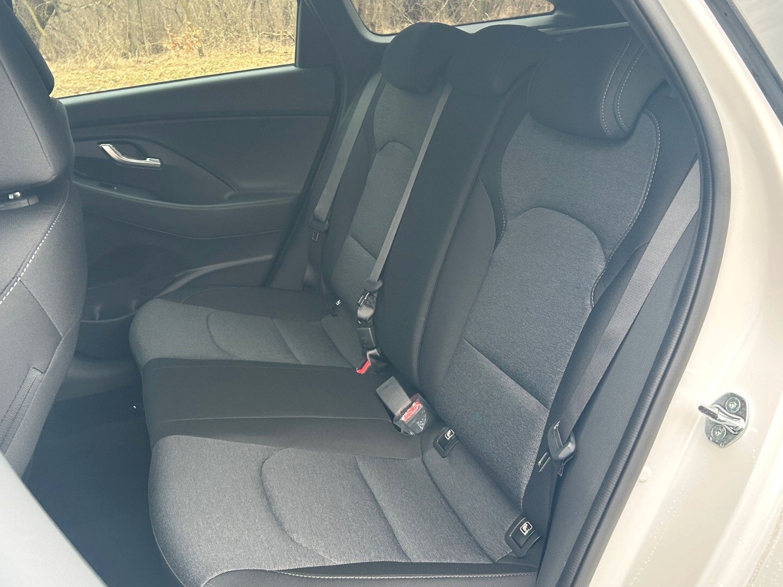 Fahrzeugabbildung Hyundai i30 1.0 T-GDI Connect & Go *Navi*Kamera*PDC*LED*