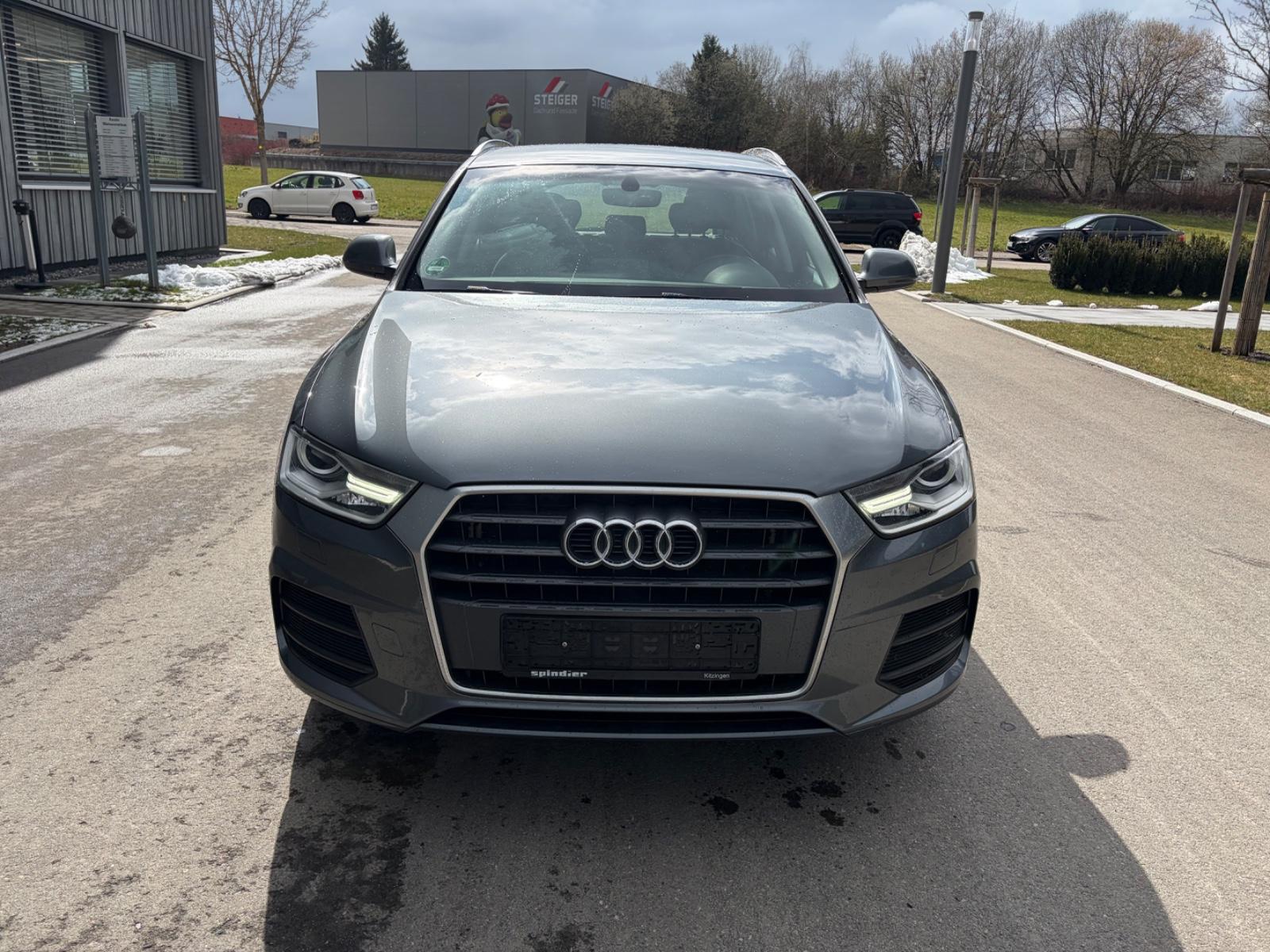 Audi Q3 sport*1.Hand*Navi*AHK*Scheckheft*Euro6!!