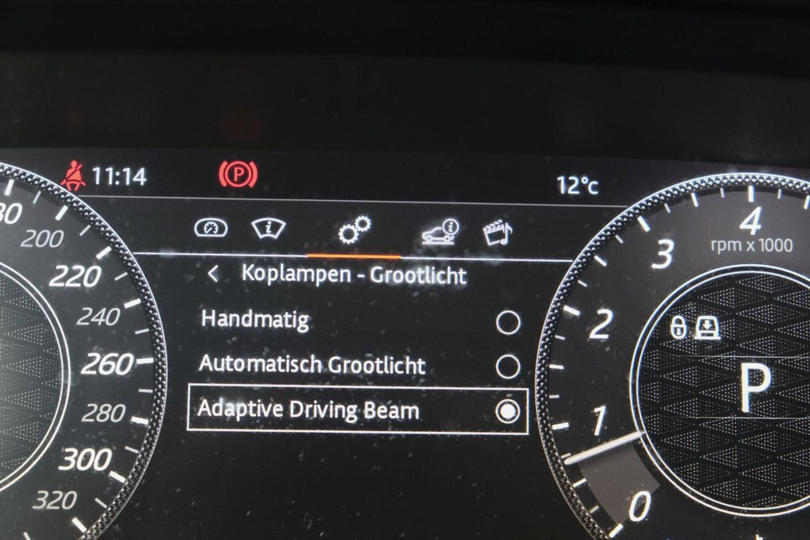 Land Rover Range Rover Sport P575 SVR 575pk panorama dach *