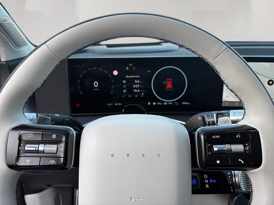 Fahrzeugabbildung Hyundai IONIQ 9 6-Sitzer (MY26) 110 kWh (307 PS) 4WD UNI