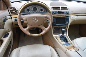 Mercedes E 320 - 9